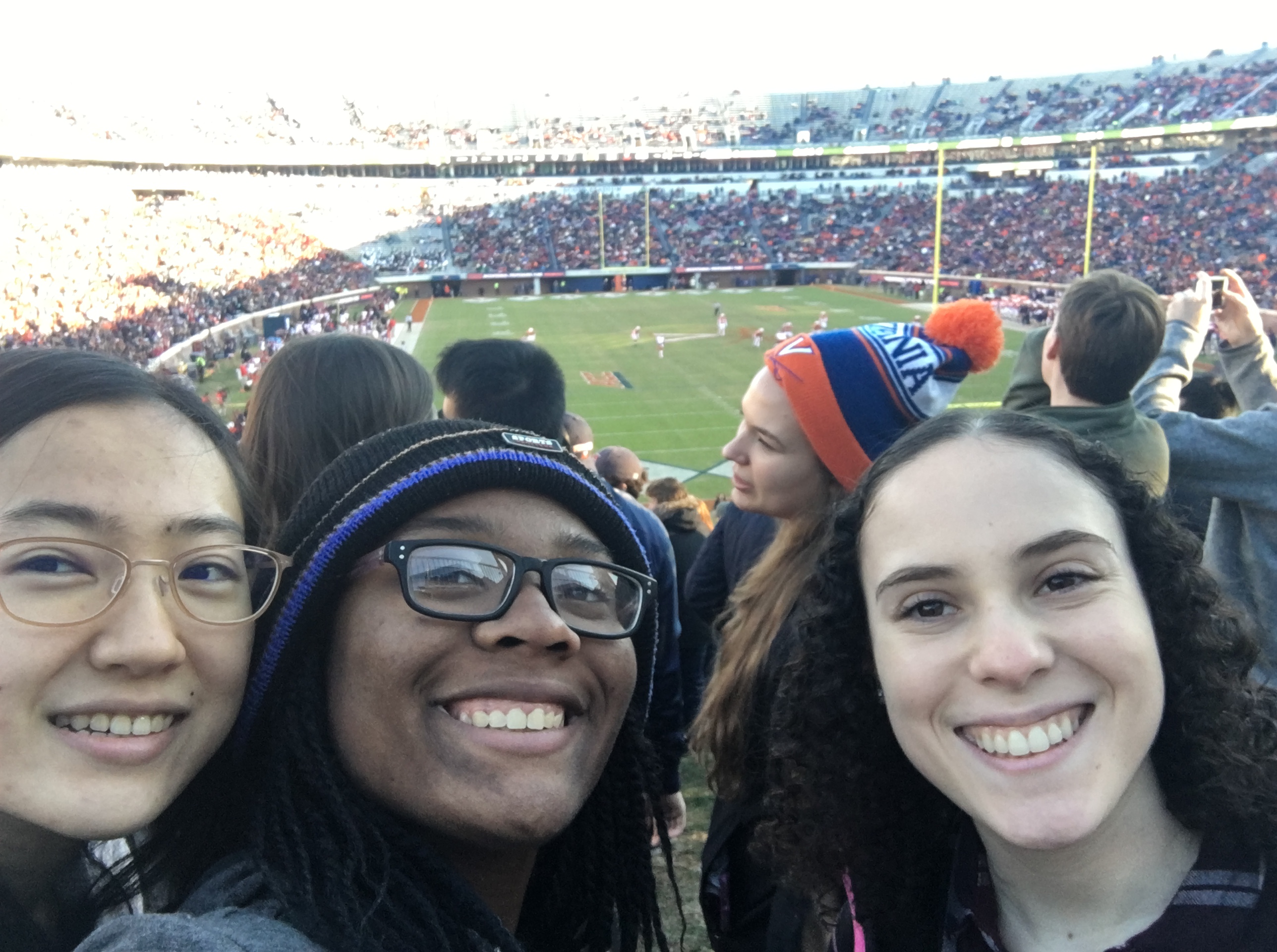University of Virginia football game Scott Stadium dorm roommate UVA Studying Life with Gigi studying life with gigi orange blue Cavaliers Hoos cavaliers hoos